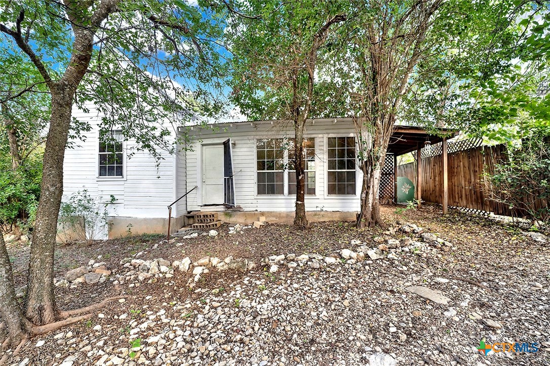 823 Midway Street Property Photo 22