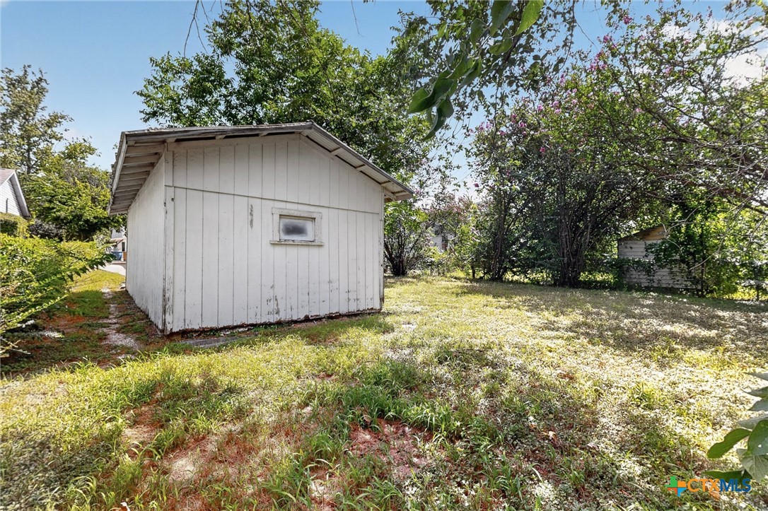 4703 Leslie Avenue Property Photo 31