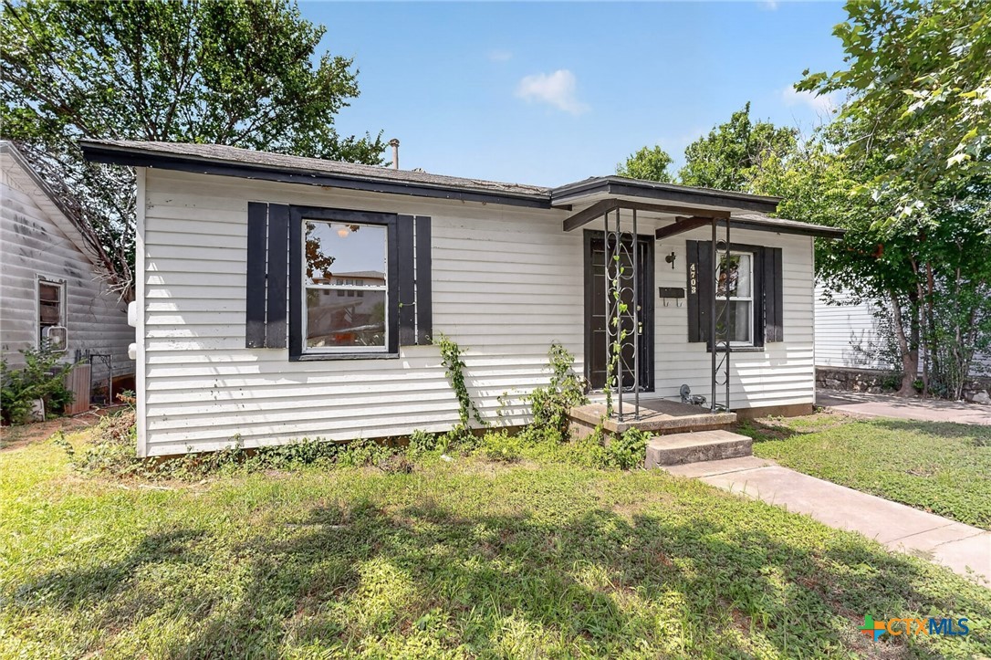 4703 Leslie Avenue Property Photo 8