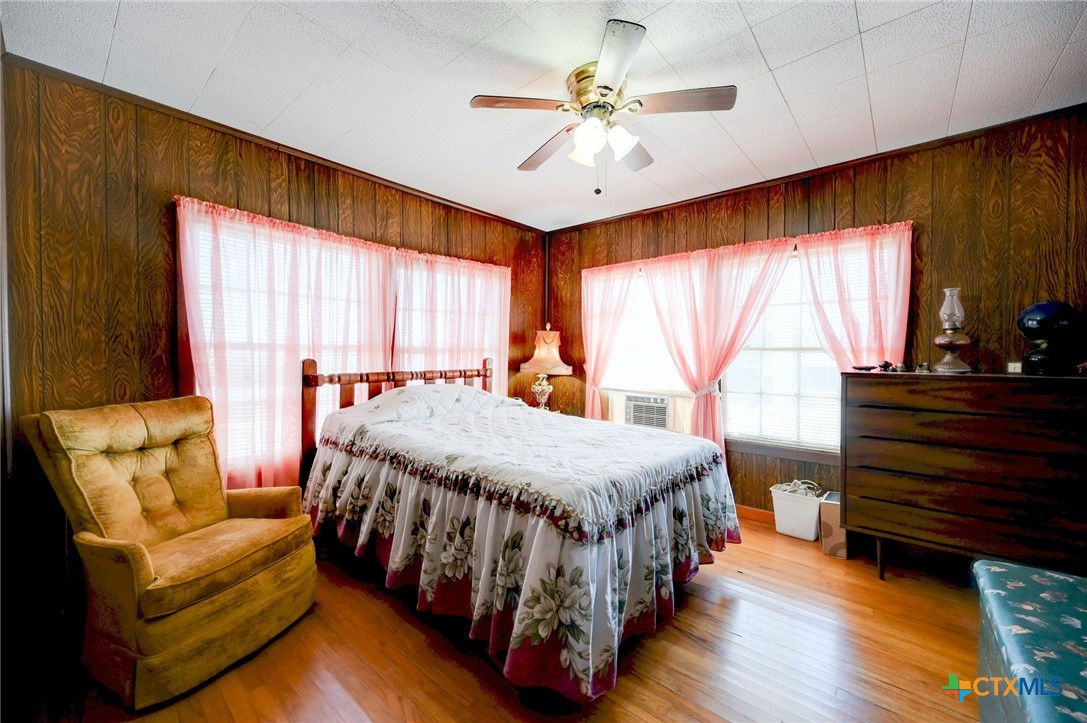 1631 E Fannin Street Property Photo 19