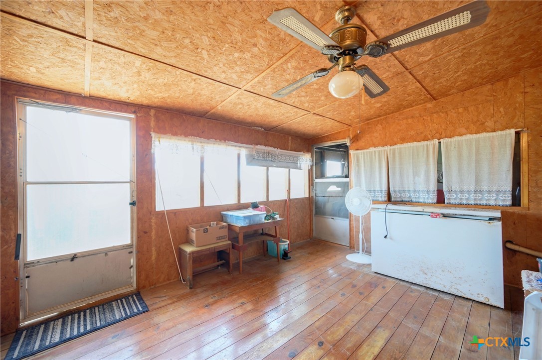 1631 E Fannin Street Property Photo 21