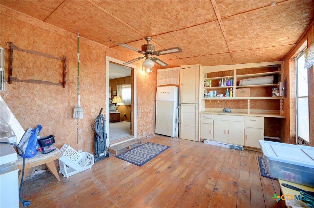 1631 E Fannin Street Property Photo 22