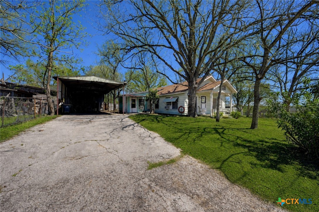 1631 E Fannin Street Property Photo 23