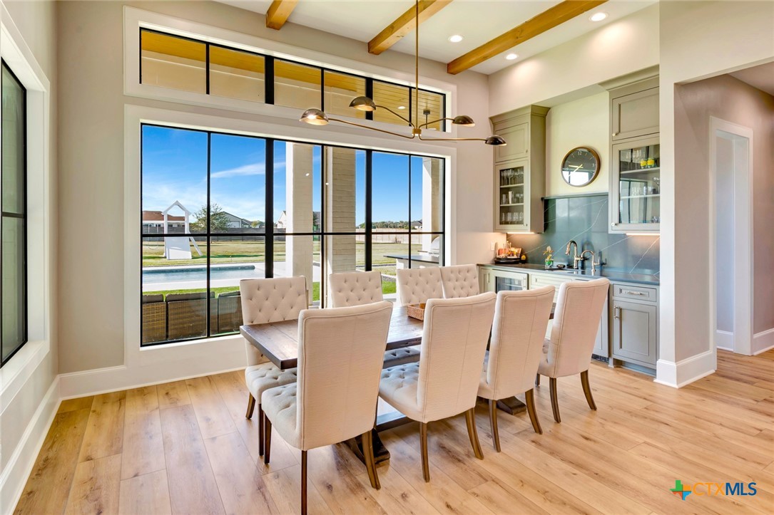 425 Sendera Loop Property Photo 15