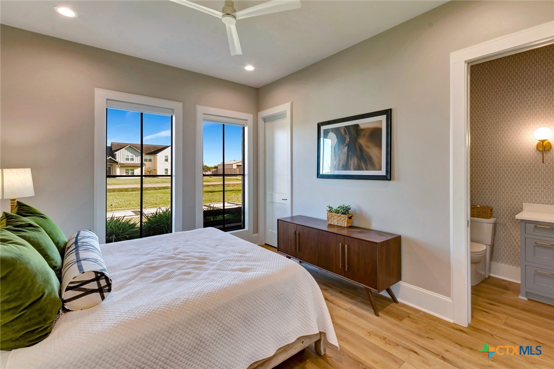 425 Sendera Loop Property Photo 30