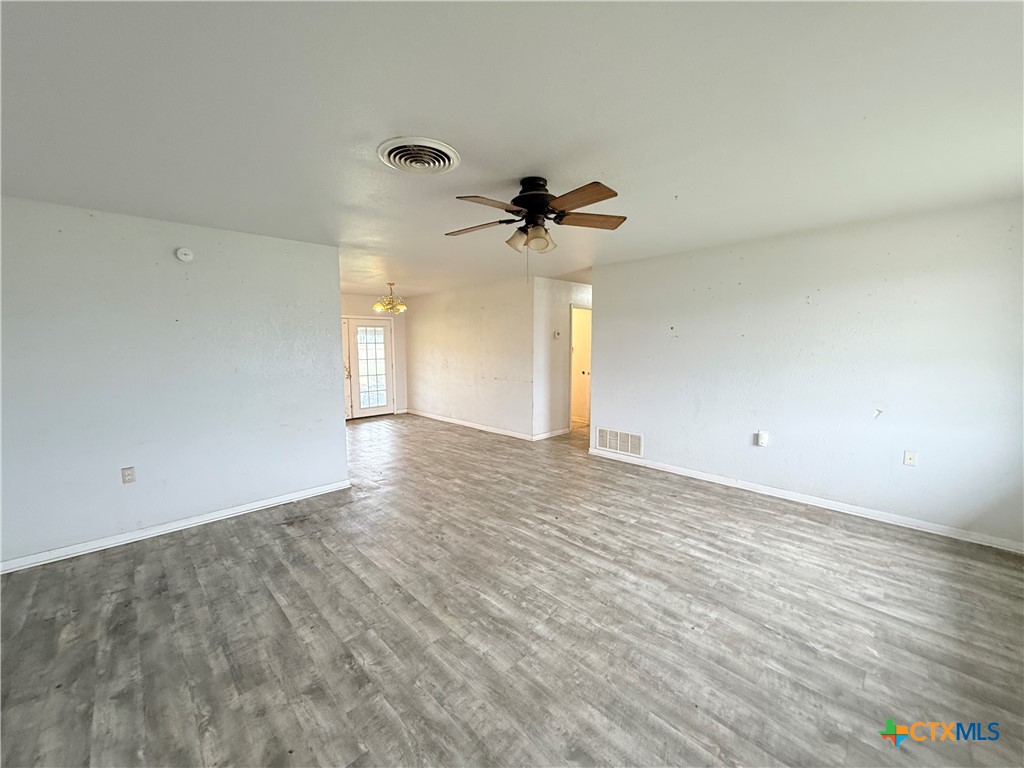 598 Us Hwy 84 W Property Photo 4