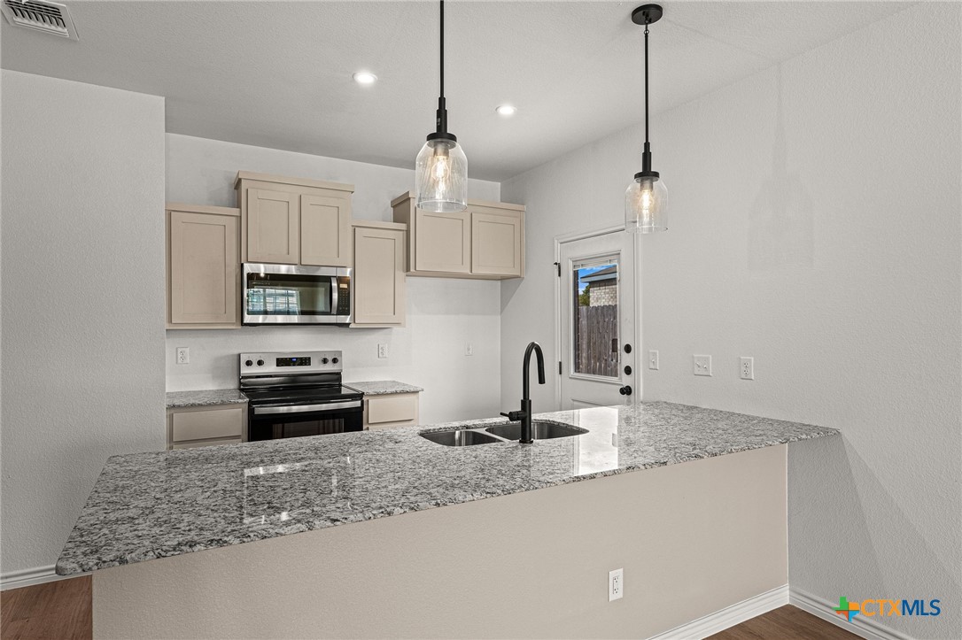 202 Dolphin Drive Property Photo 16