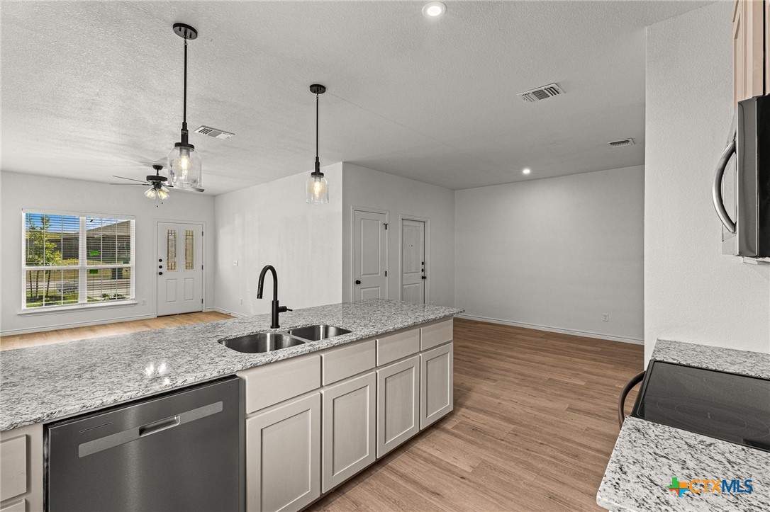 202 Dolphin Drive Property Photo 18
