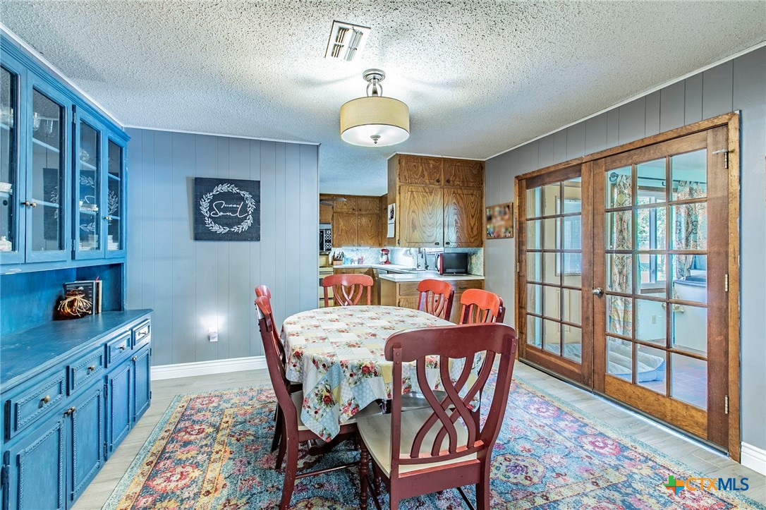 814 Estate Drive Property Photo 8