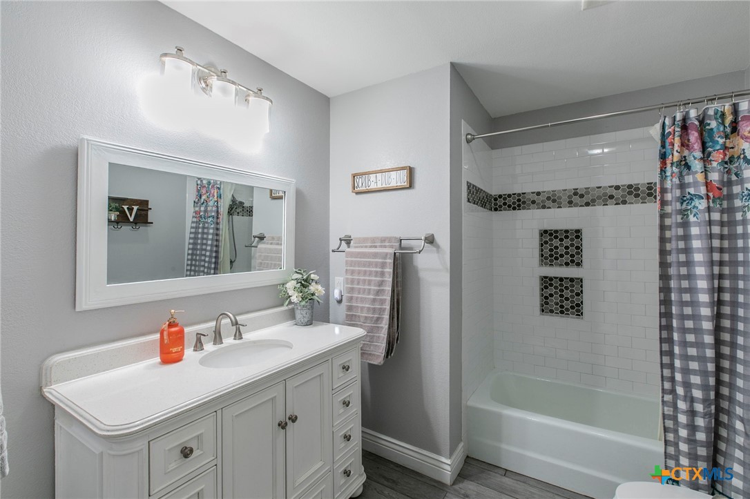 814 Estate Drive Property Photo 16