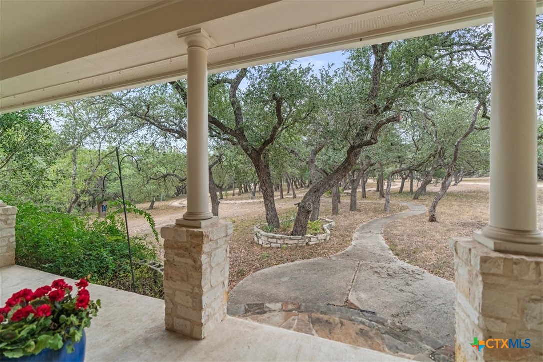 801 Rainbows Property Photo 2