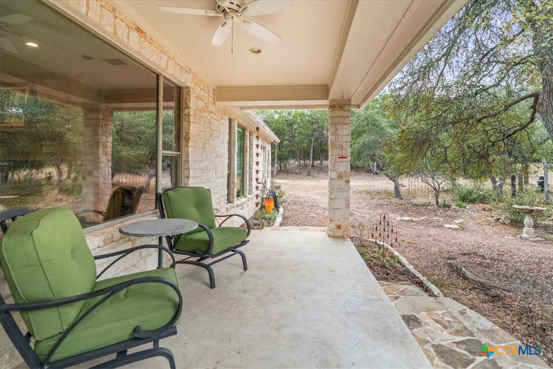 801 Rainbows Property Photo 3