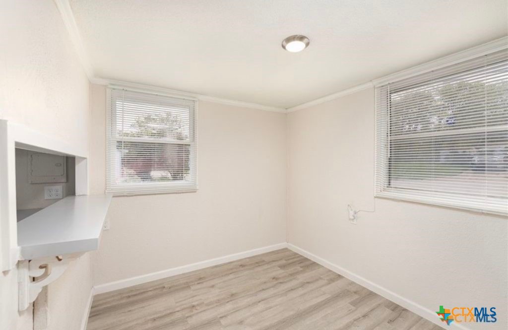 824 Southside Drive Property Photo 4