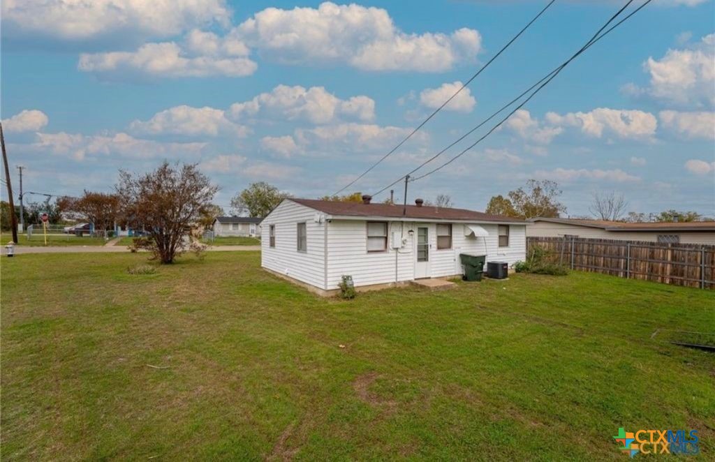 824 Southside Drive Property Photo 14