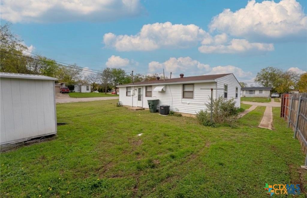 824 Southside Drive Property Photo 15