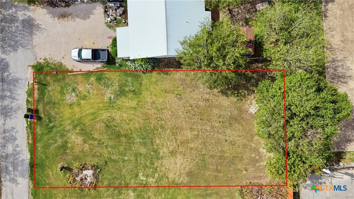 307 W Lane Ave Property Photo 5
