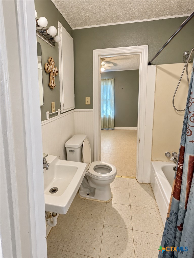 709 Mary Jane Street Property Photo 9