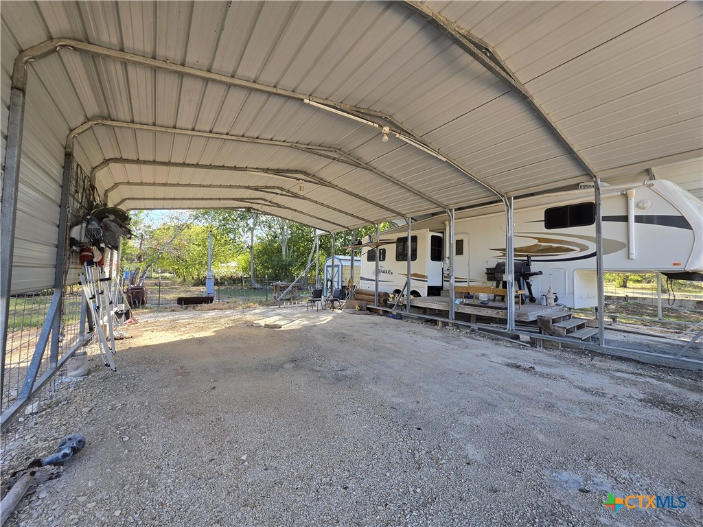 405-411 W St Louis Avenue Property Photo 16