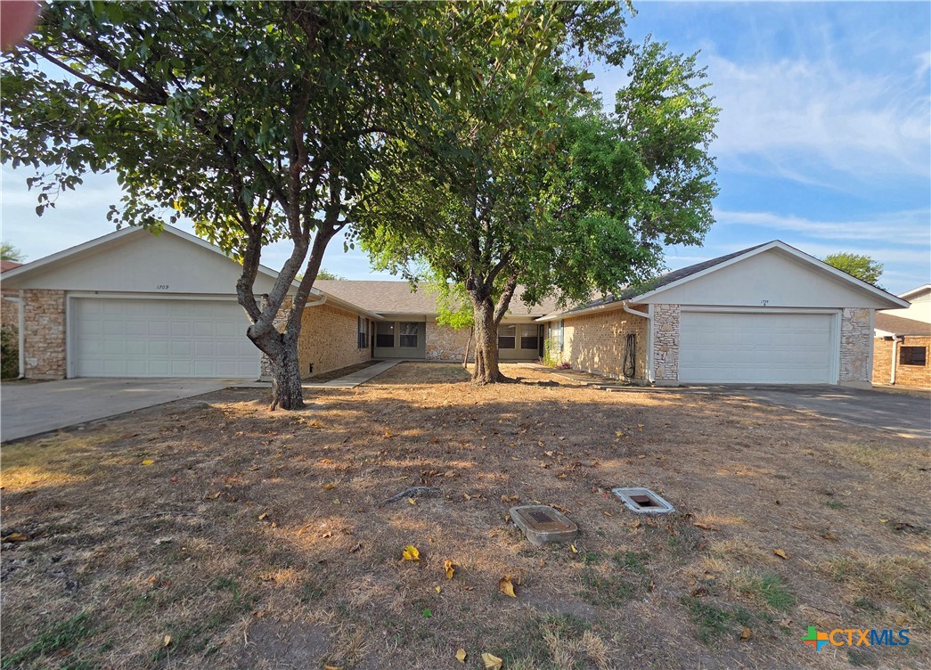 1709 Forest Trail Property Photo 1