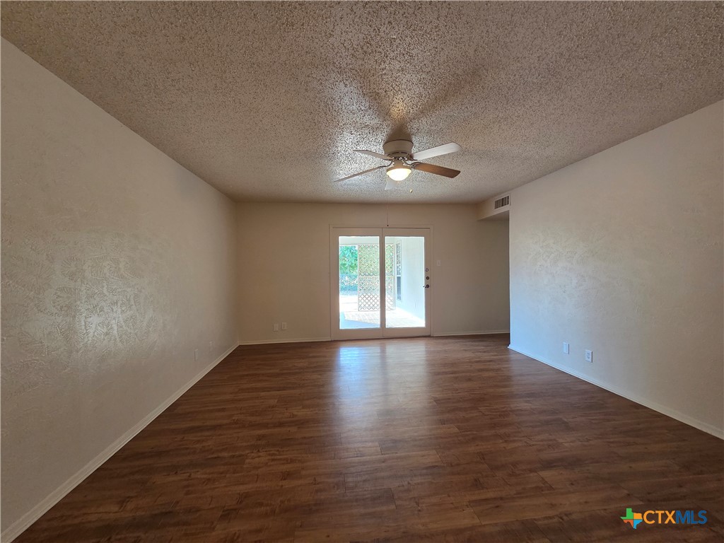 1709 Forest Trail Property Photo 2