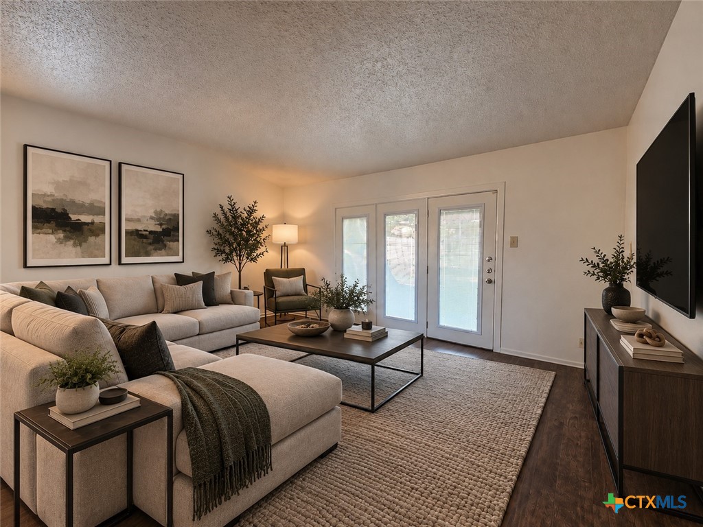 1810 Azalea Drive Property Photo 3