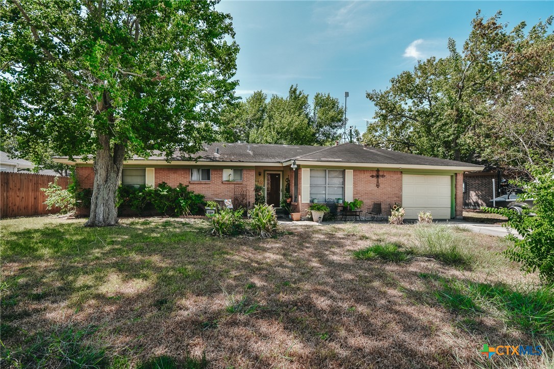 1310 Meadowview Drive Property Photo 1