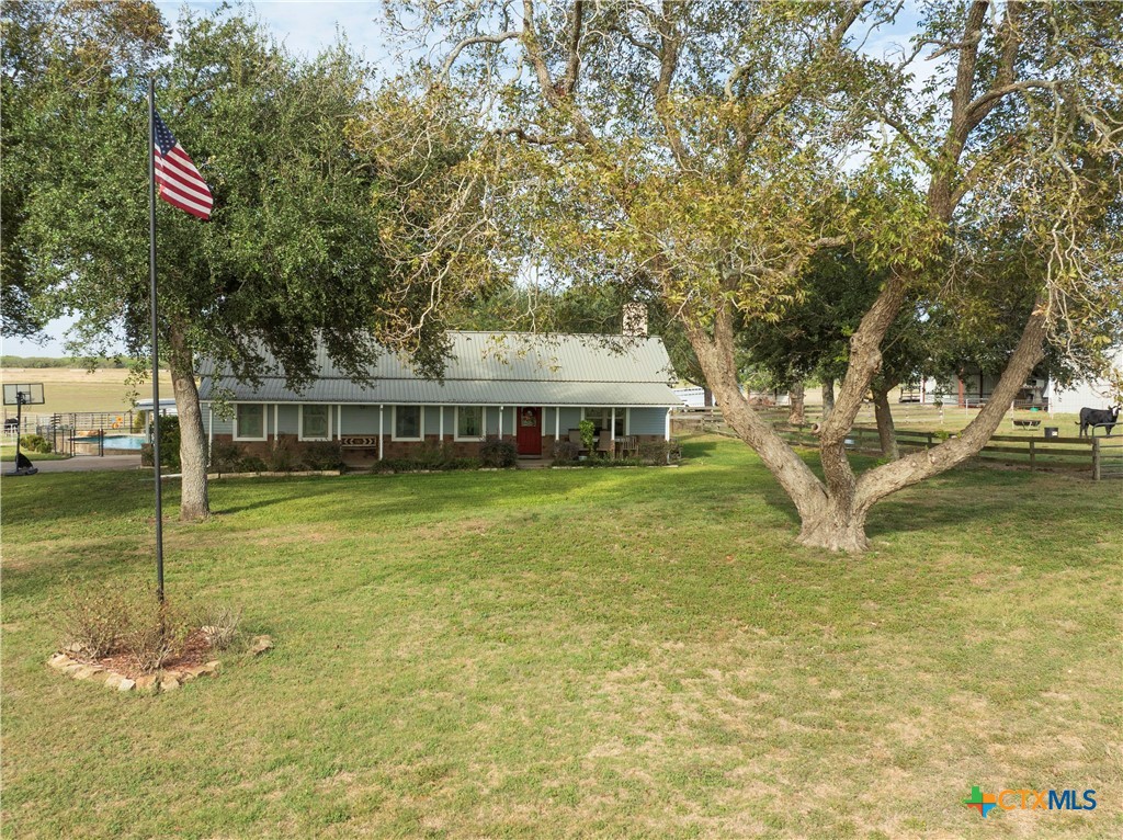 1126 County Road 176 Property Photo 1