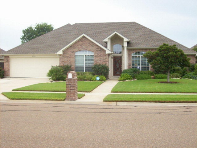 106 Lake Forest Drive Property Photo 1