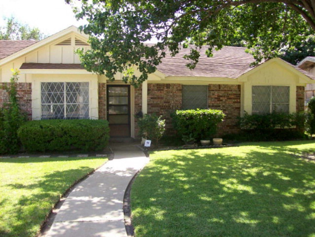 305 Avalon Property Photo 1