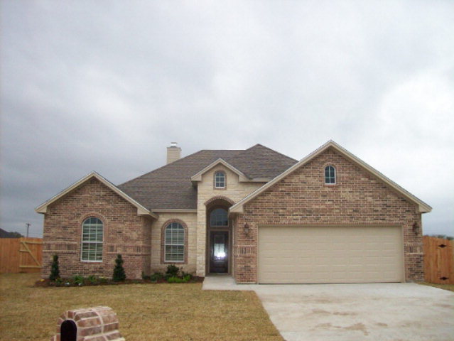 402 Auburn Hill Property Photo 1
