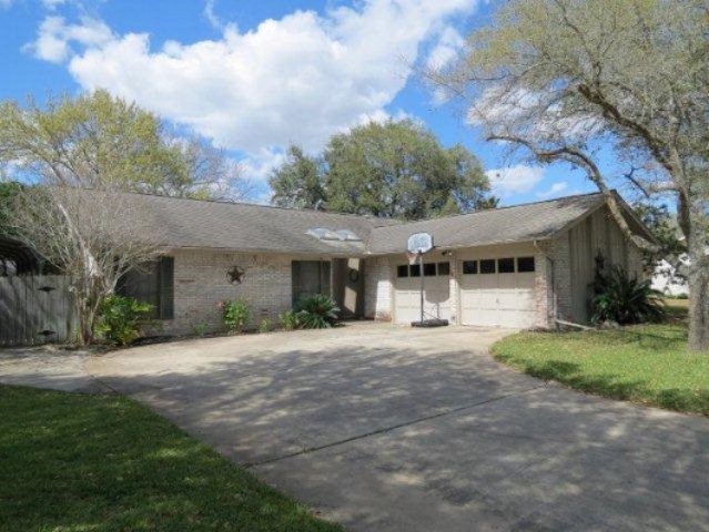 206 Santa Fe Property Photo 1