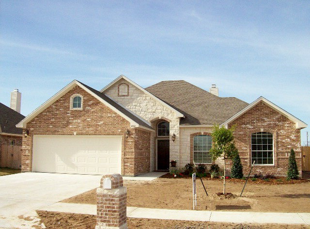 202 Auburn Hill Property Photo 1