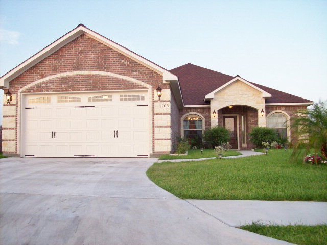 703 Mason Circle Property Photo 1