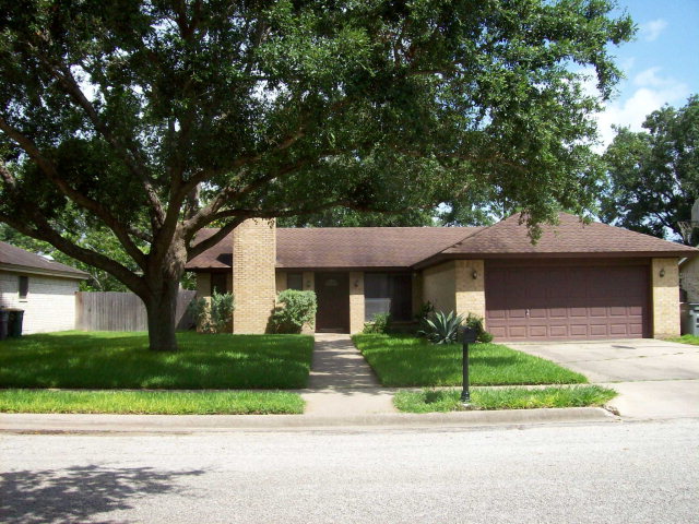 207 Glenmore Property Photo 1
