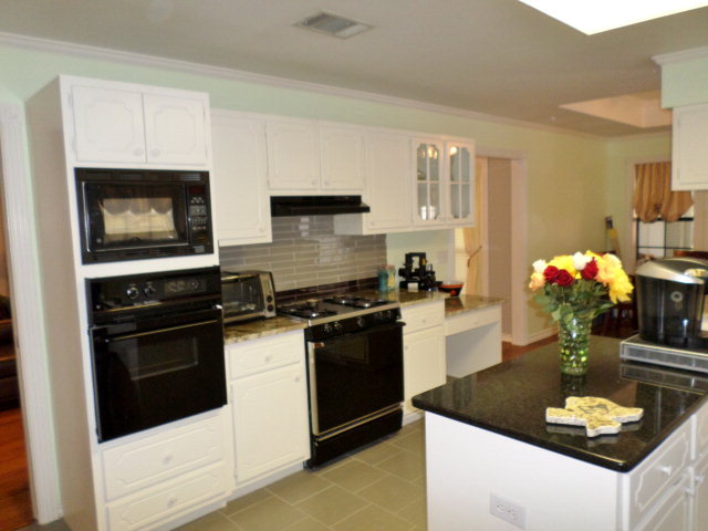304 Woodchase Property Photo 1