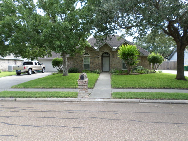 318 Kelly Drive Property Photo 1