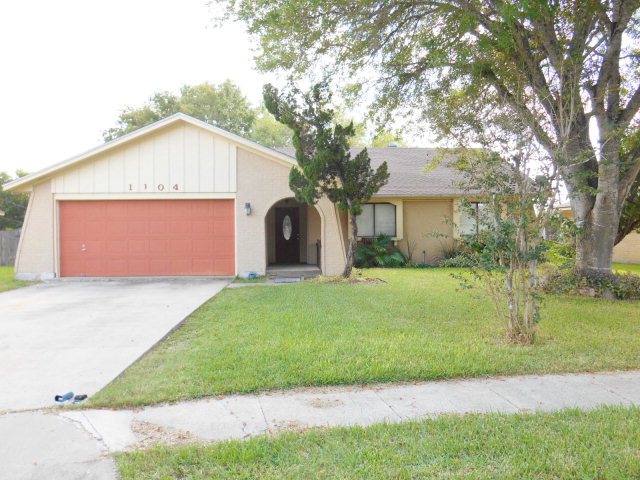 1104 Westwood Property Photo 1