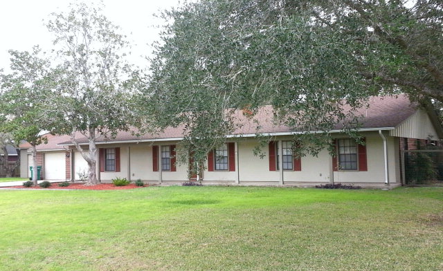 107 Hickory Property Photo 1