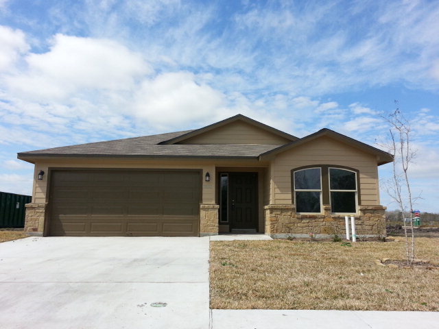 3008 Lenora Property Photo 1