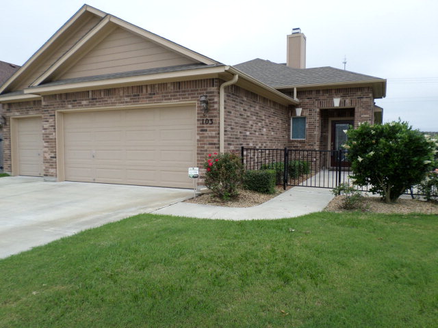 103 Silverado Trail Property Photo 1