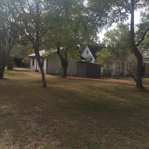 112 Willis Property Photo 1