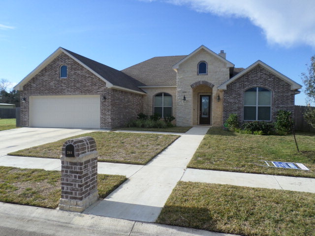 204 Auburn Hill Property Photo 1