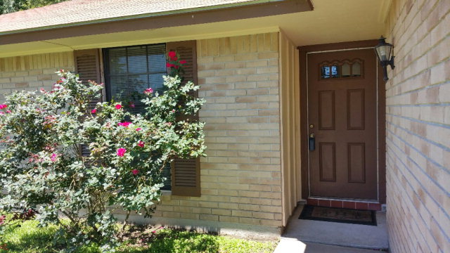 106 Cromwell Property Photo 1