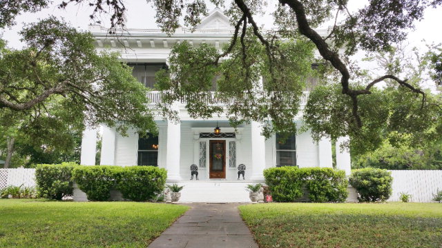 212 Garden Property Photo 1