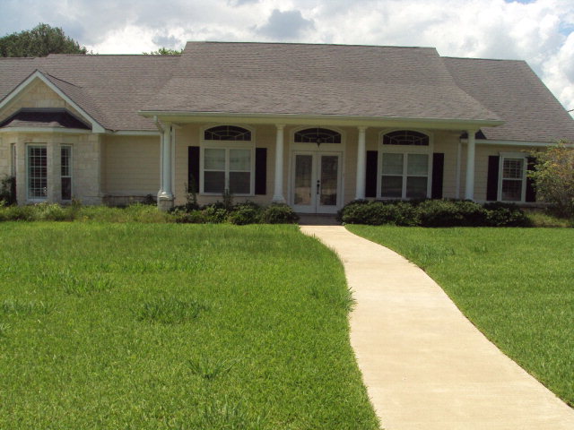 100 Trinity Property Photo 1