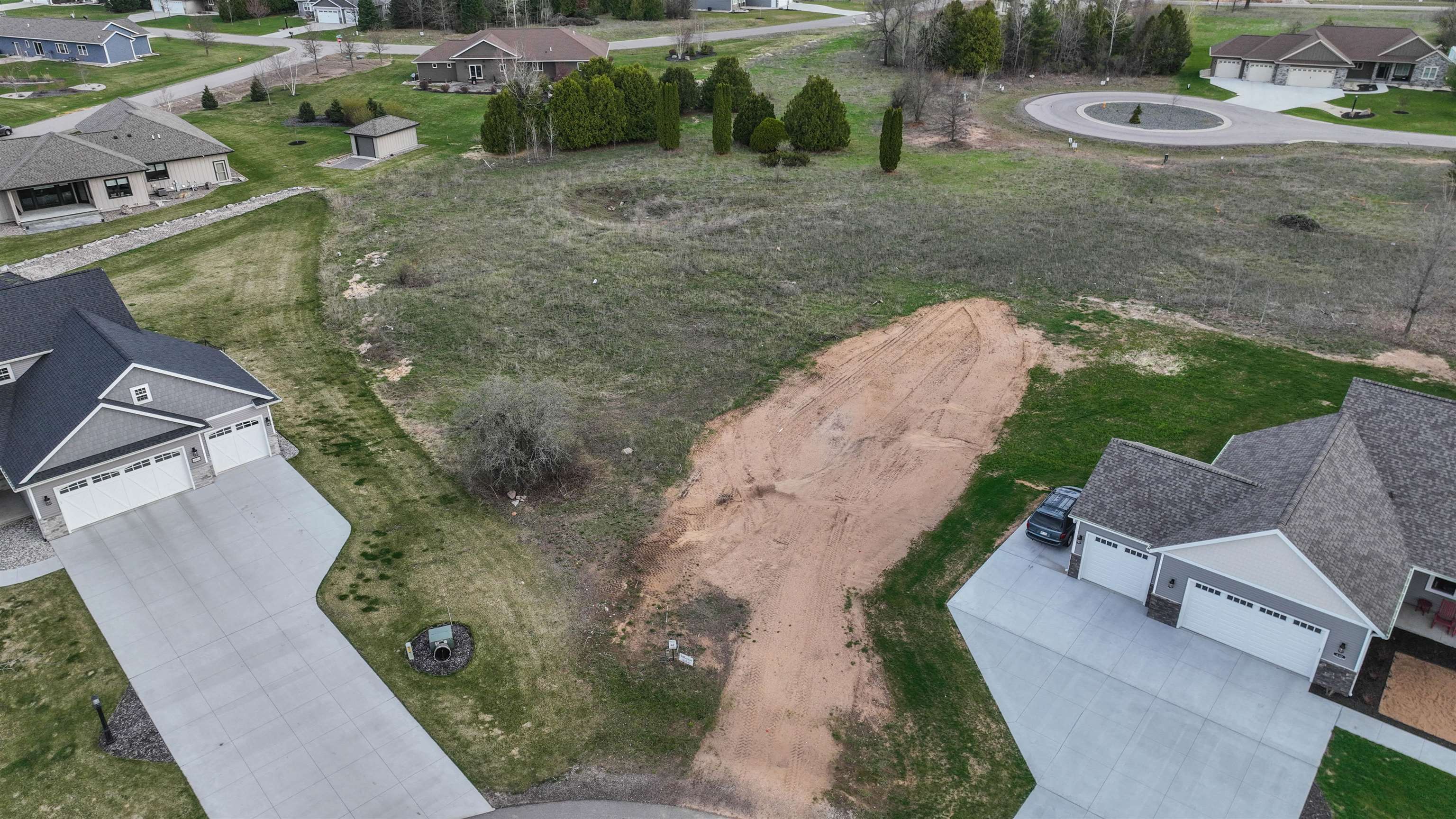 640 West Silverleaf Court Property Photo 2