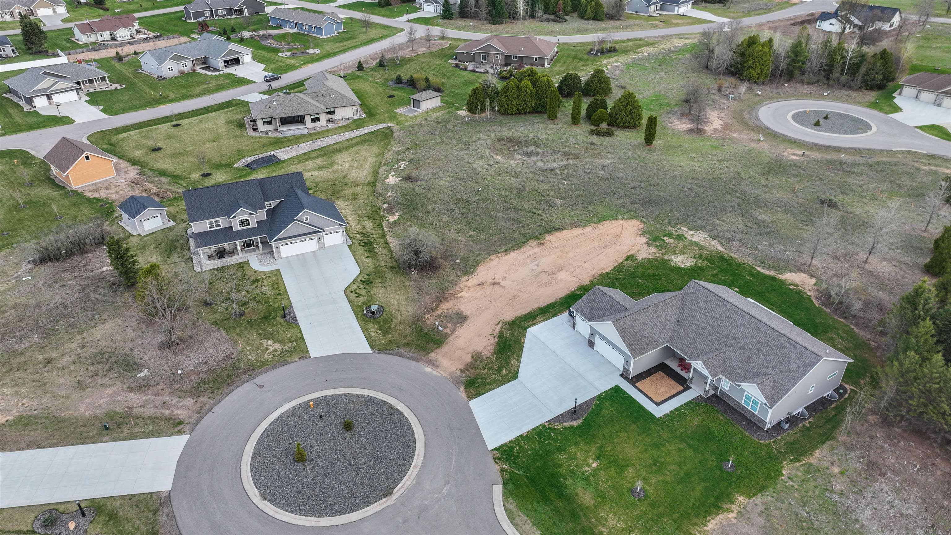 640 West Silverleaf Court Property Photo 4