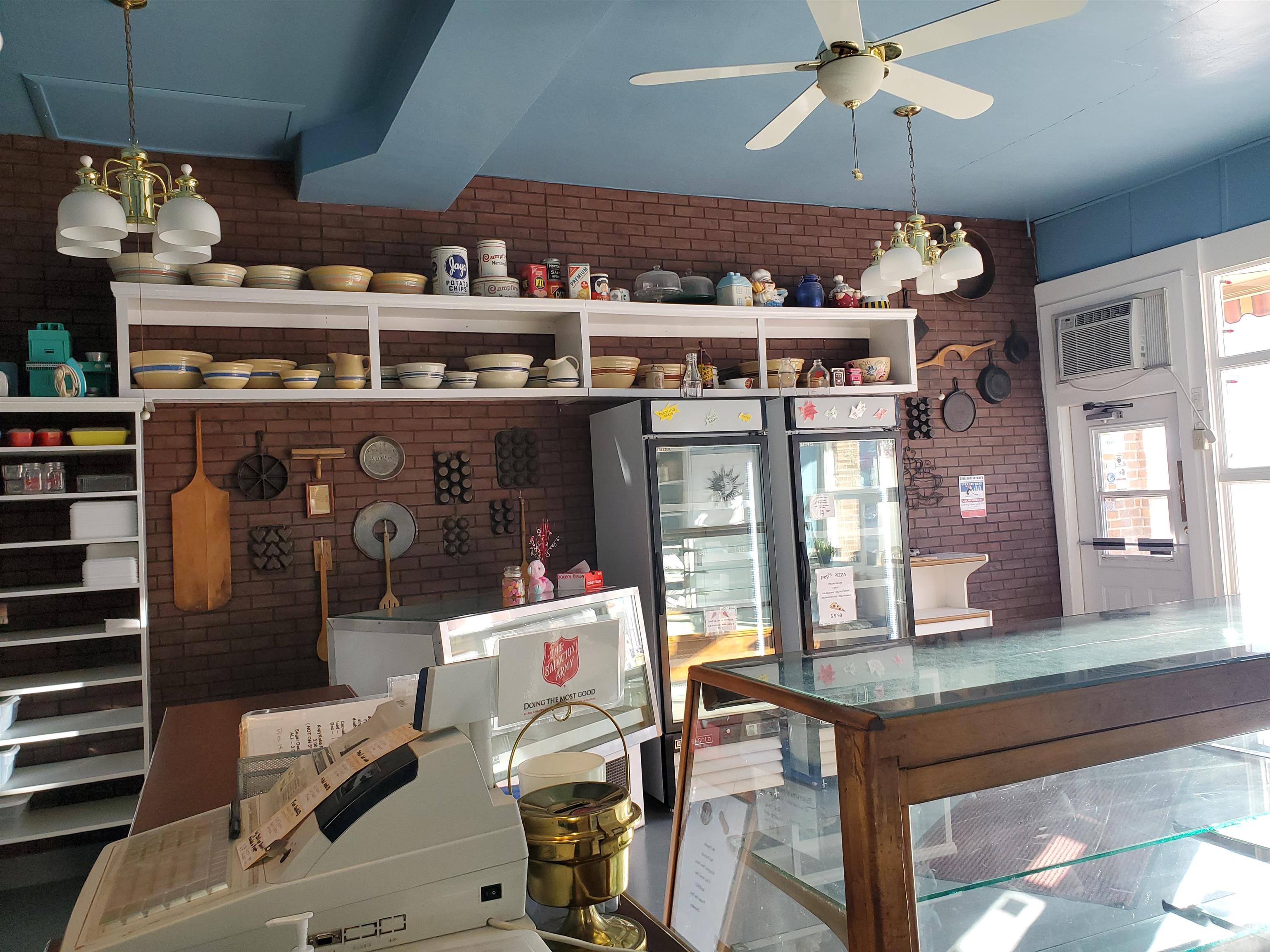 1012 5th Avenue Property Photo 3