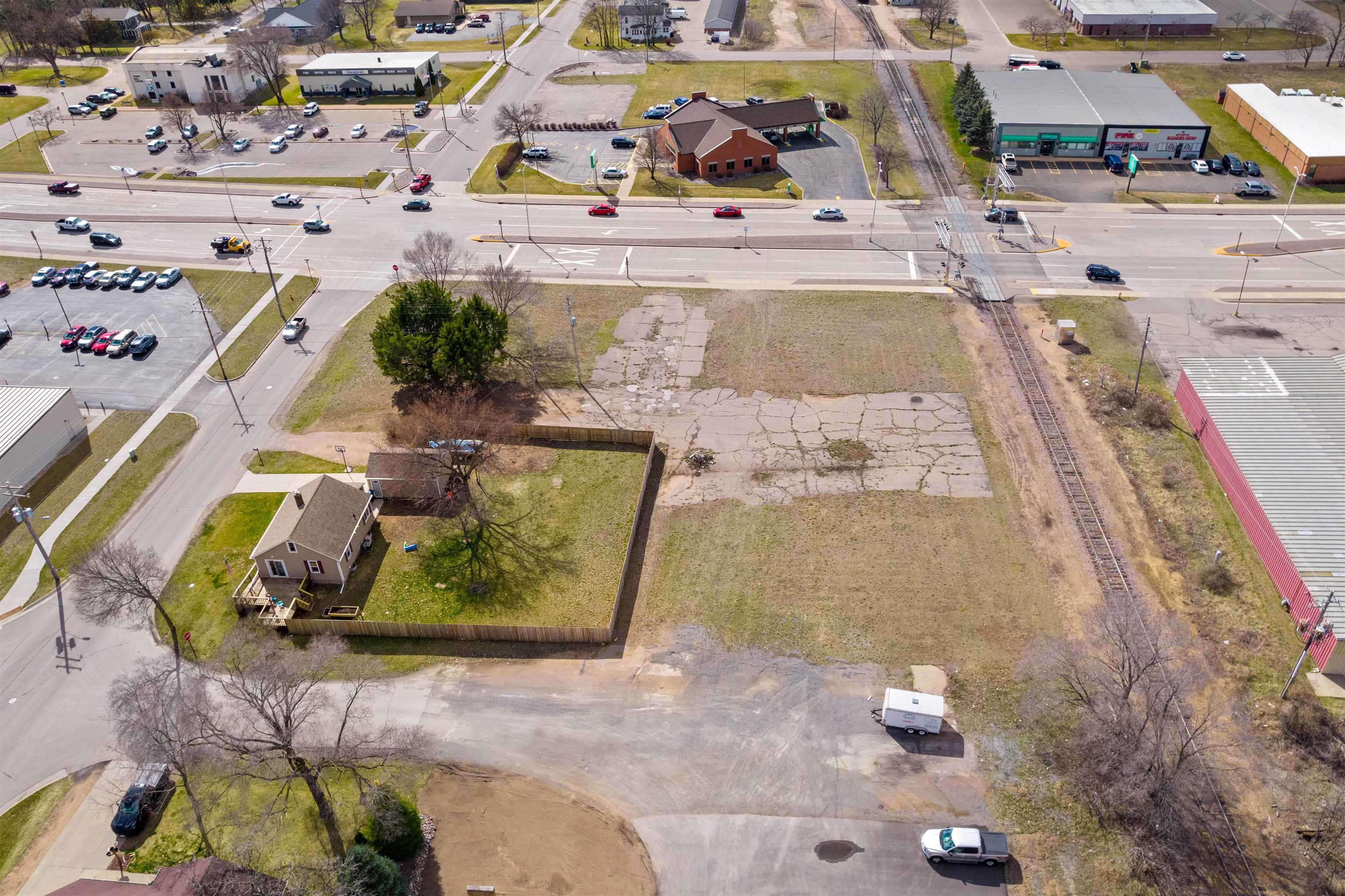 2700 Post Road Property Photo 6