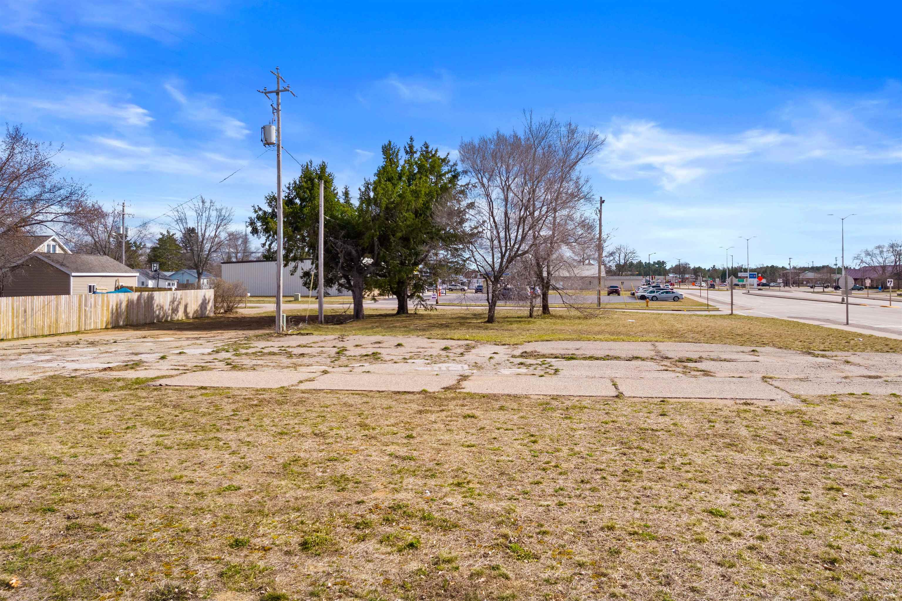 2700 Post Road Property Photo 9